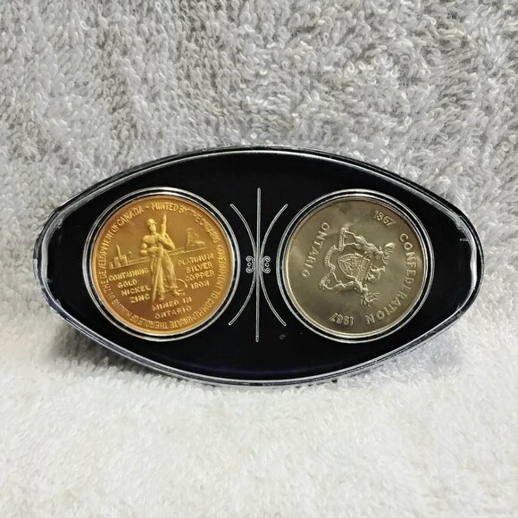 1967 Uncirculated Canadian Centennial 2 Coin Set!! - Picture 1 of 2